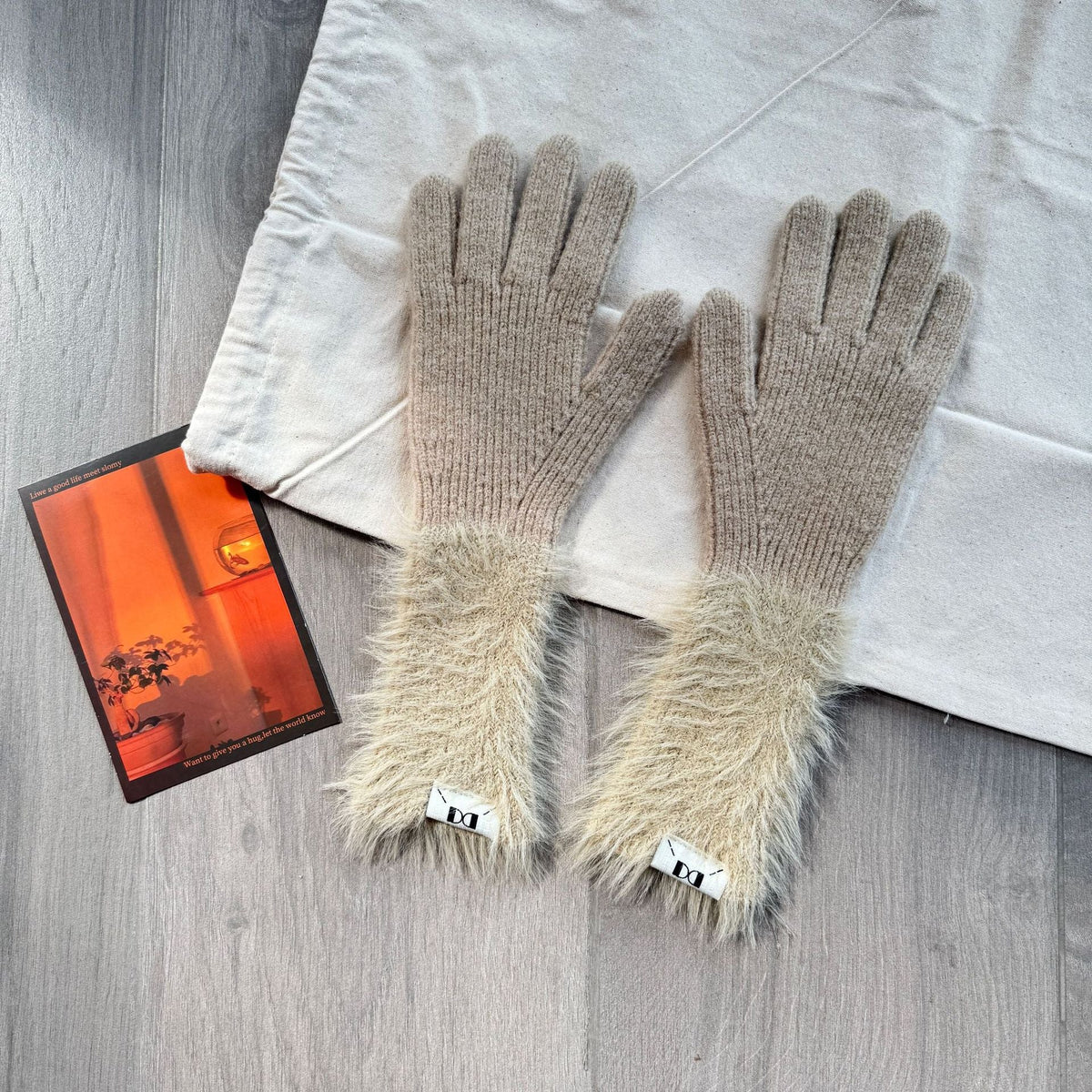 Soft glutinous rabbit fleece gloves girl sweet long leaky finger touch screen plush thick warm all-match cycling five-finger gloves