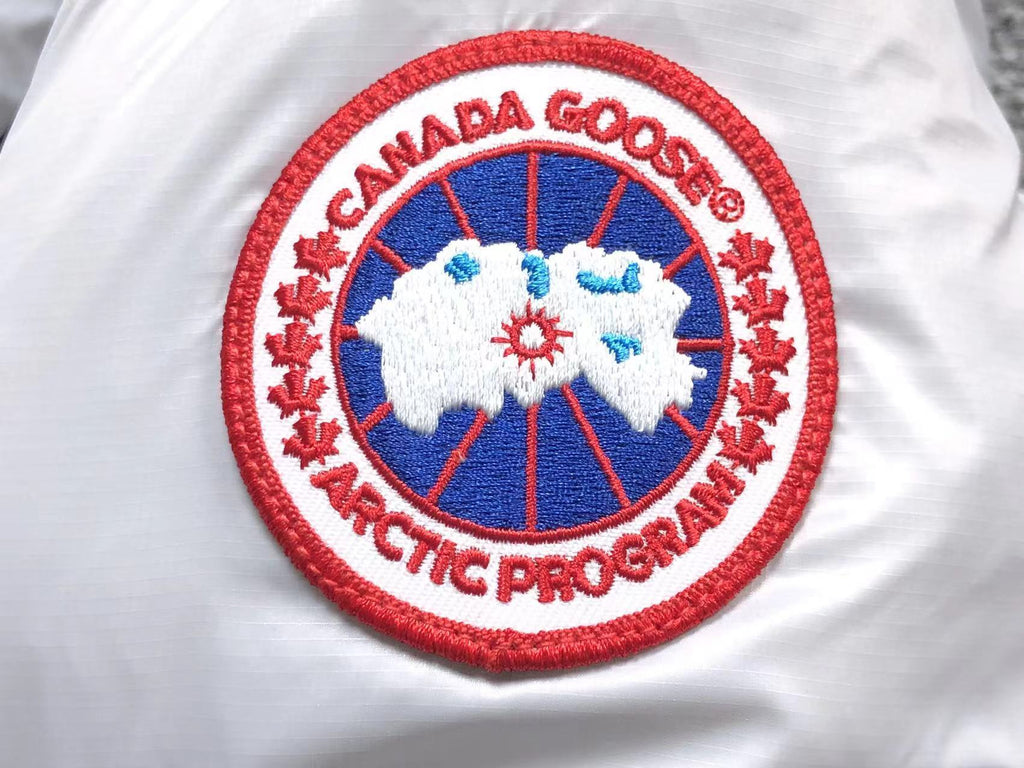 Canada Goose Cypress Cropped Down Jacket Grey