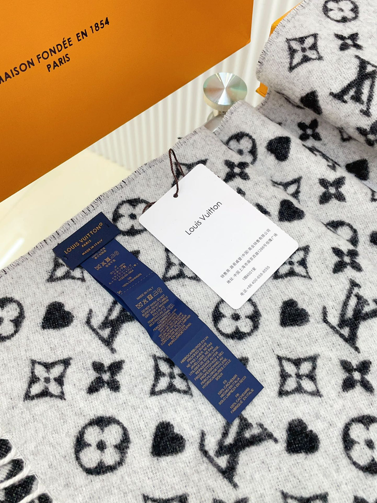 Louis Vuitton Monogram Heart Pattern Scarf - Black and Grey Designer Luxury Wool Blend Winter Wrap for Women