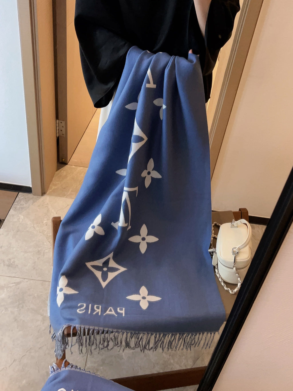 High-End Fashion Cashmere-Blend Scarf - 9706