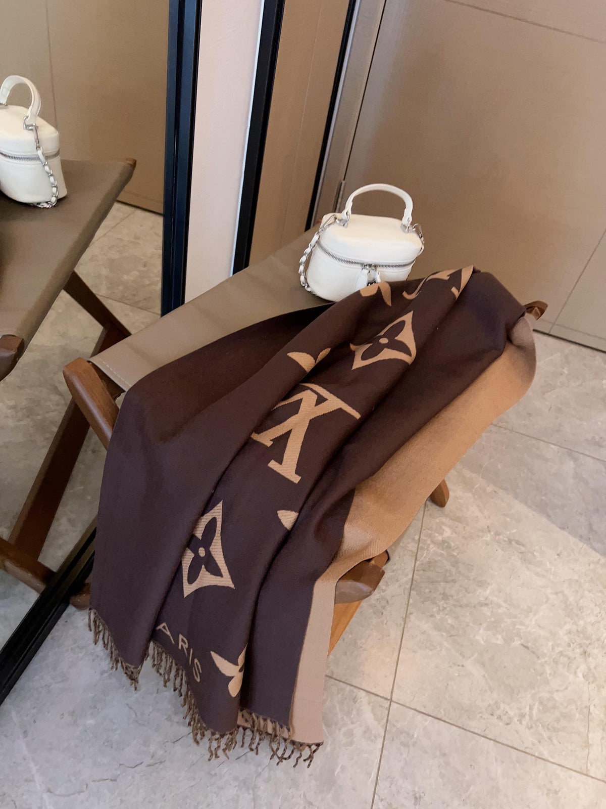 High-End Fashion Cashmere-Blend Scarf - 9706